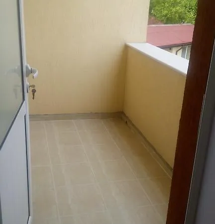 Presiyana Guest house *
